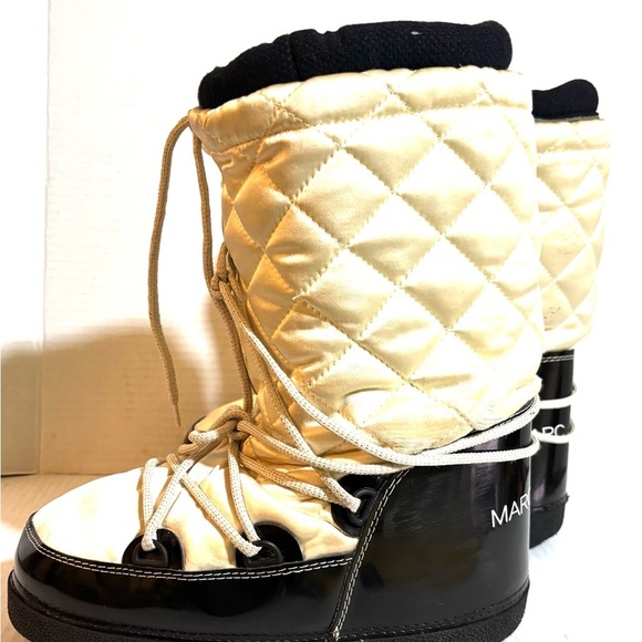 Marc Jacobs Shoes - Marc Jacobs nlyon Quilted Cream and Black Winter /snow Boots